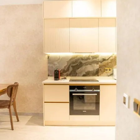 アパート Luxury In The Center Of 100m To The Sea